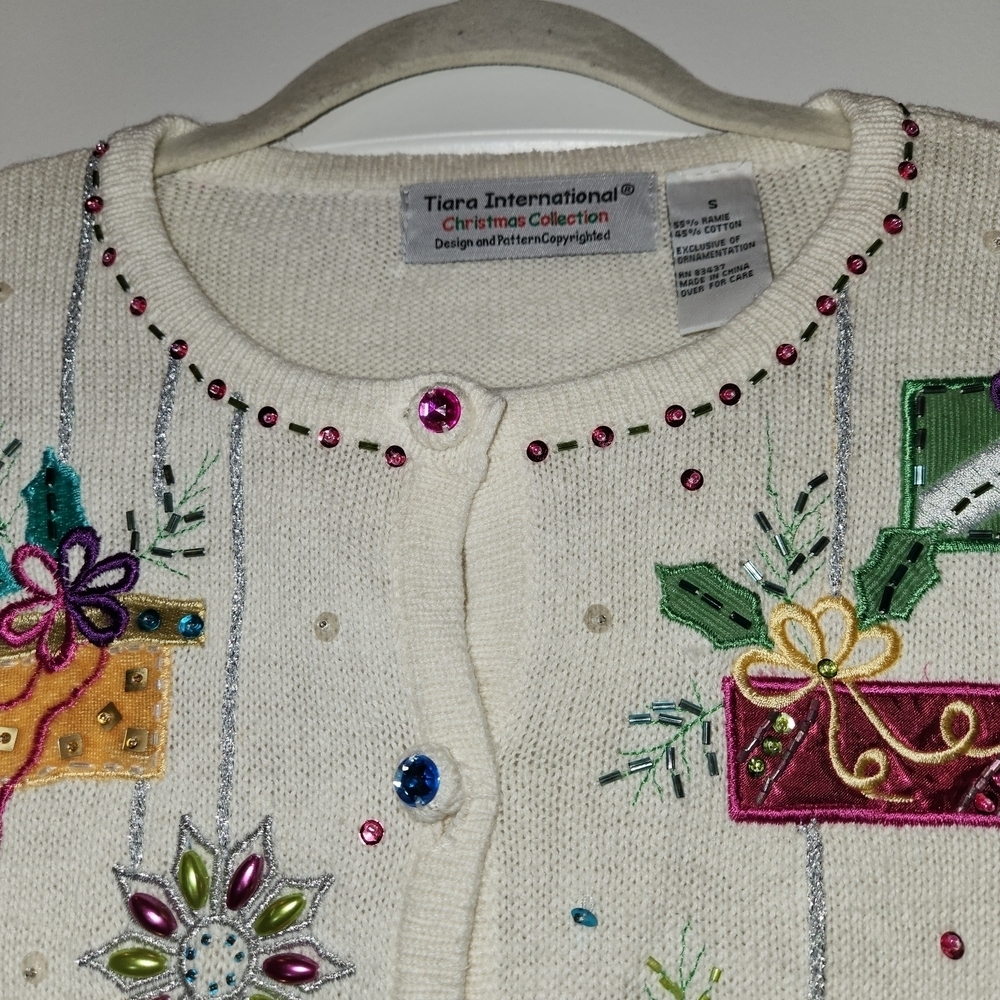 Vintage Tiara International Beaded Holiday Christmas Cardigan Sweater Size S - Picture 7 of 16